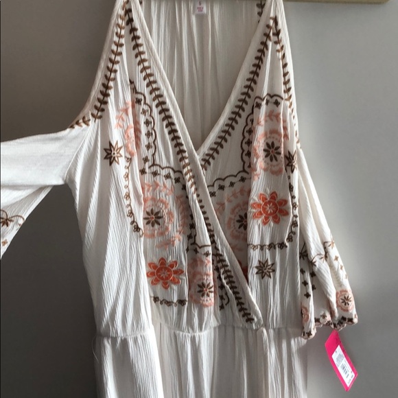 Target Cold Shoulder Ivory Midi Dress - Picture 2 of 2